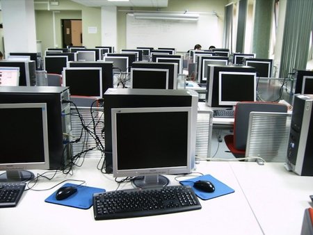 ¿Cuánta gente trabaja en Internet? 32 millones de personas