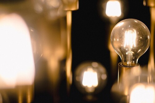 Los tramos horarios de la tarifa de la luz ya no sirven: cómo saber cuándo es más barata la electricidad cada día