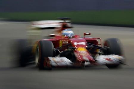 Fernando Alonso se queda a las puertas del podio en Singapur