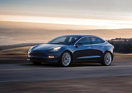 La Cucaracha, una cabra, aplausos... Ya puedes personalizar el claxon de tu Tesla gracias a su última actualización