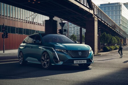 El Peugeot 308 SW se transforma en una seductora vagoneta, tan práctica como tecnológica