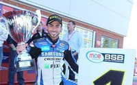 British Superbikes 2011: la primera para Ryuichi Kiyonari y la segunda para John Hopkins, que hace historia