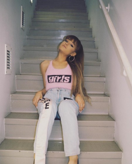 Ariana Grande confirma su nueva relación en Instagram con una foto de lo más rarura