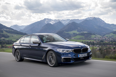 BMW M550i xDrive: la antesala del futuro BMW M5 tiene un V8 biturbo de 462 CV