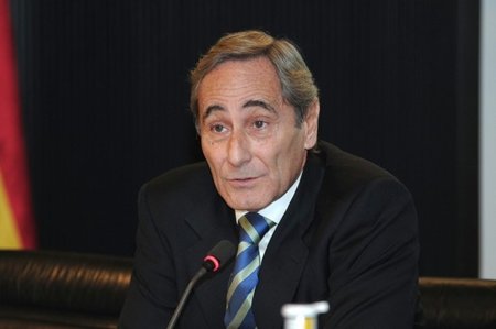 Telefónica contra un exceso de competencia, la neutralidad de la red y la tarifa plana