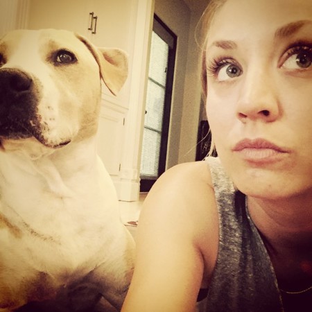 Kaley Cuoco sabe cómo enmendar los errores de los tattoos