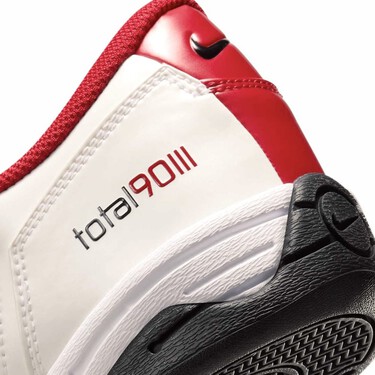 Nike trae de vuelta un icono: Las zapatillas de fútbol que dominaron los 2000 regresan para convertirse en un icono del verano