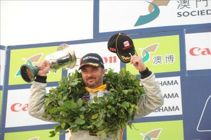 Yvan Muller se corona campeón del WTCC