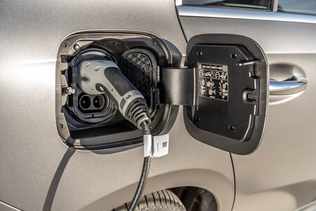 Carga auto eléctrico disney