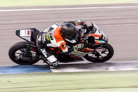 Meuffels le da a KTM la primera victoria de SSP300 en su debut con Pérez en el podio de MotorLand