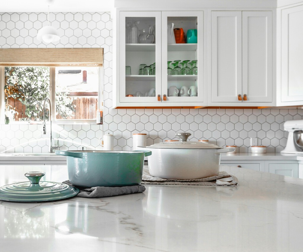 Lidl acaba de lanzar una tira LED con sensor de movimiento por menos de 4 euros que mejora la iluminación sin obras 