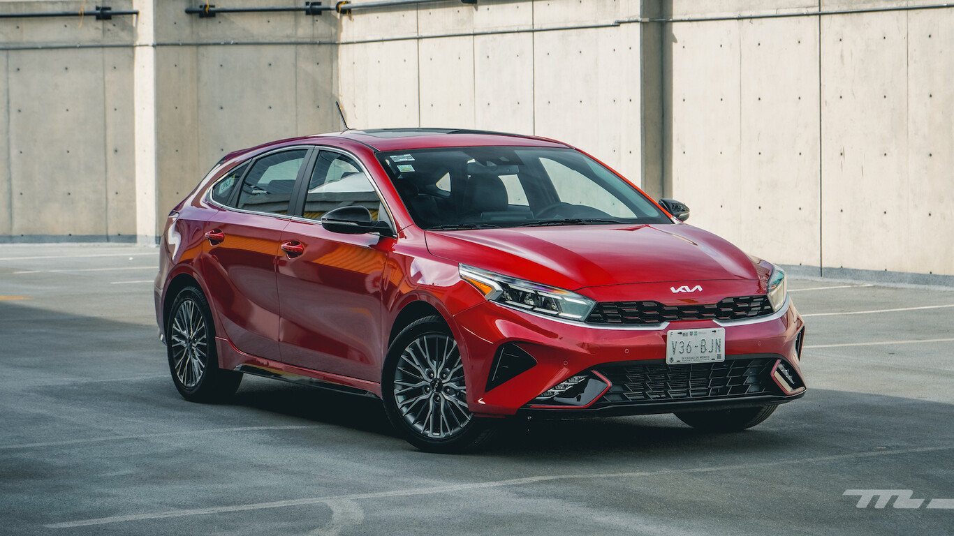 KIA Forte GT Line Hatchback 2022, a prueba: look deportivo, gran equipamiento y un manejo discreto
