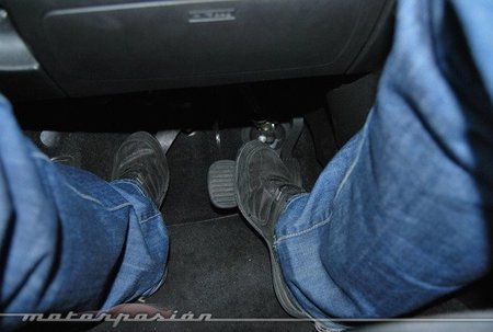 La NHTSA quiere 'prohibir' el punta-tacón