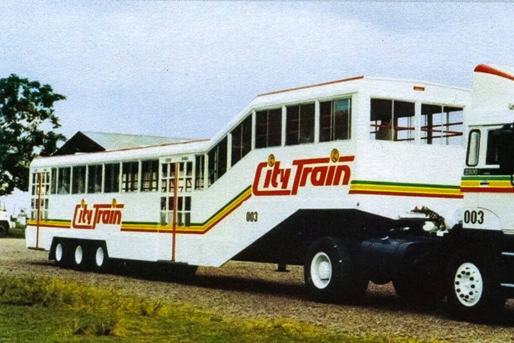 El autobús más largo del mundo se llama DAF Super CityTrain: más de 30 metros de largo y capacidad para 350 personas