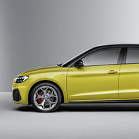 Pequeño hatchback bien equipado y con motor ahorrador. Es el auto premium más barato de México y su tanque rinde hasta 670 km en ciudad 