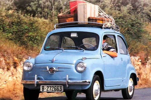 13 accesorios para coche que nos harán más cómodo un viaje largo estas vacaciones