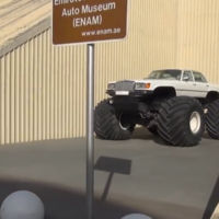 ¿Fan de los coches bizarros? Entra en el Emirates National Auto Museum a través de este vídeo y alucinarás