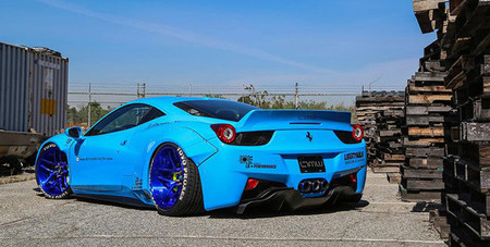 Liberty Walk Ferrari 458 Italia