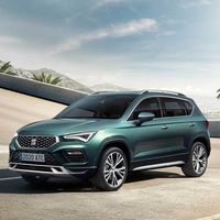 El nuevo SEAT Ateca estrena nuevo frontal, con una conducción semiautónoma de nivel 2 y un asistente de control por voz