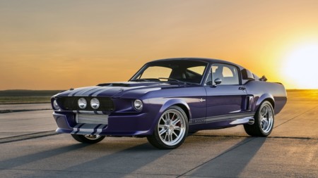 Shelby Mustang GT500CR 900S, esto es lo que obtienes cuando eres multimillonario y gran apasionado de los autos clásicos