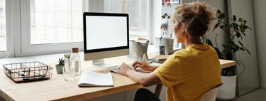 Llevo siete años teletrabajando sin pisar una oficina. Esto es lo que he aprendido para separar vida personal y trabajo y cuidar mi salud mental
