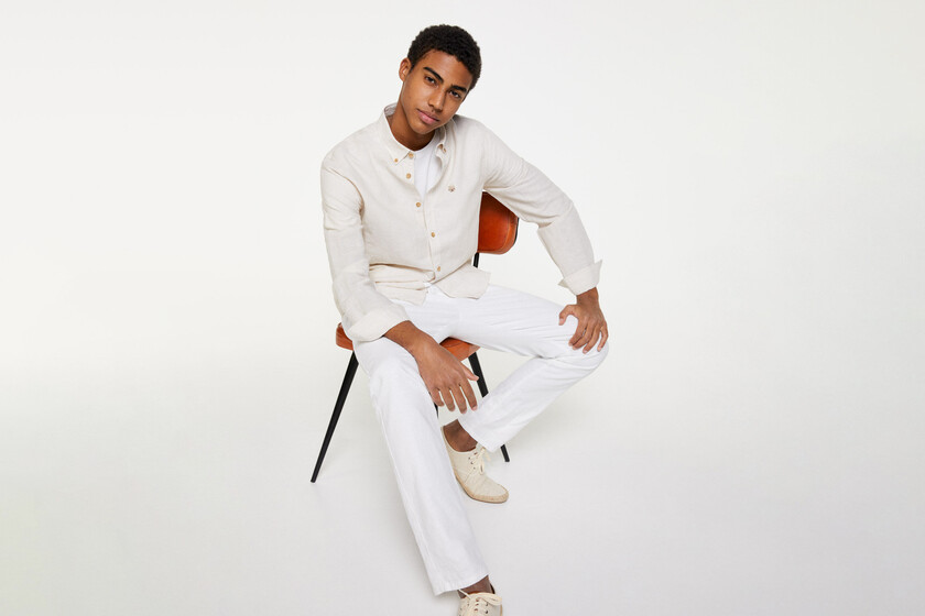 Linen in its most formal facet stars in your summer outfits with the perfect shirts for summer that we find (with a discount) in Springfield Linen in its most formal facet stars in your summer outfits with the perfect shirts for summer that we find (with a discount) in Springfield
