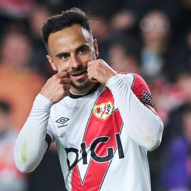 Álvaro García, futbolista del Rayo Vallecano, sobre sus propiedades: "Tengo varios pisos en Rota y Utrera pero prefiero los alquileres anuales porque son más fáciles de gestionar" 