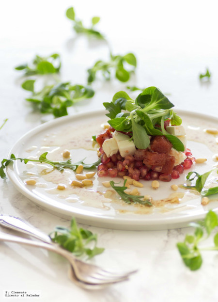 Recetas para toda la familia: Ensalada de granada, membrillo y queso de oveja,espaguetis al negro sepia y pan de especias