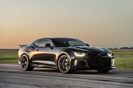Video: Mira como un Camaro ZL1 se transforma en el Hennessey Exorcist
