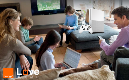 Orange sigue apostando por un catálogo más allá de los smartphones, ahora con la Xbox One S