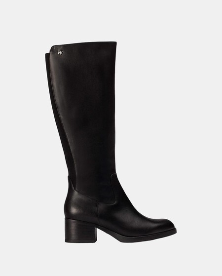Hohe Lederstiefel