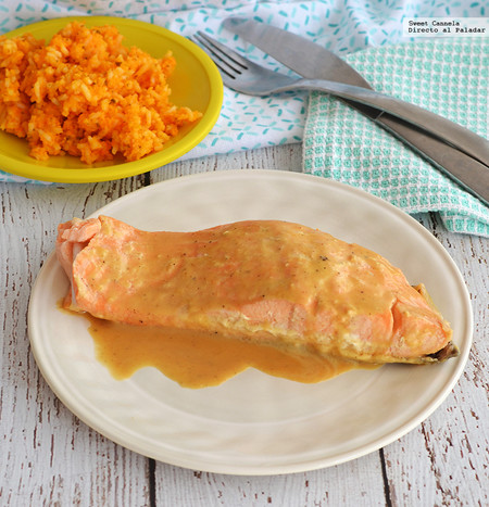 Salmón en salsa de miel y mostaza. Receta sencilla y rápida