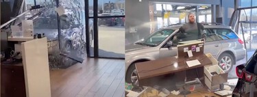 Quiso devolver el auto defectuoso que acababa de comprar, pero el vendedor no se lo permitió. Se lo estrelló contra el concesionario a manera de venganza