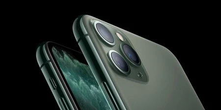 Iphone 11 Pro の前面と背面
