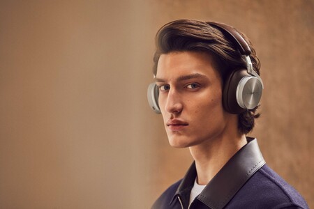 Berluti suma un exquisito toque de lujo a al sonido con su nueva colaboración con Bang & Olufsen