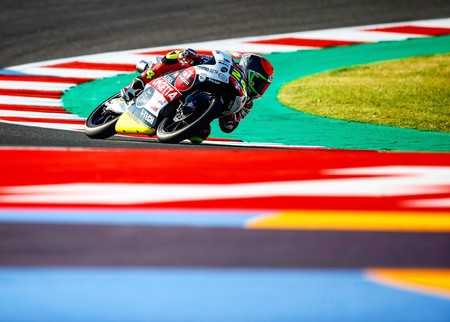 Tatsuki Suzuki consigue la pole position en una buena clasificación para Arón Canet