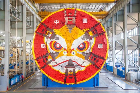 O cabeçote de corte da tuneladora “Shenjiang No. 1”, a máquina gigante encarregada de perfurar o túnel sob o rio das Pérolas