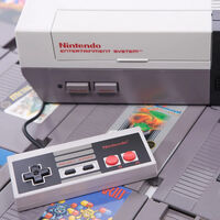 Alguien encontró una NES que fue usada como una cápsula del tiempo y nos recuerda una mejor época del gaming: "Estábamos riéndonos y pasándola muy bien" 