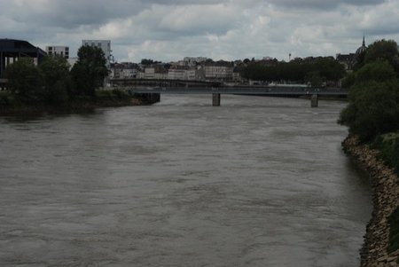 Loira pasando por Nantes