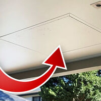 "No teníamos ni idea de que existiera": El dueño de una casa encuentra un televisor en el techo después de 17 años y ahora tiene una tele nueva 