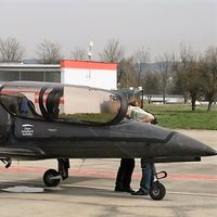 ¡Con el motor de una BMW S 1000 RR! Así vuela este avión de fibra de carbono y 322 kg de peso