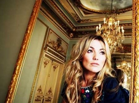 Amaia Montero sigue coladita por Gonzalo Miró