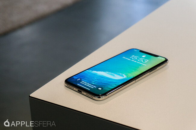 iPhone X
