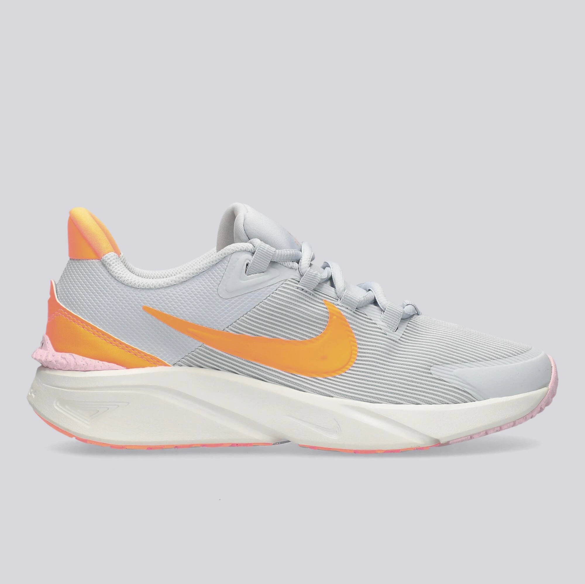 Nike Star Runner 4
