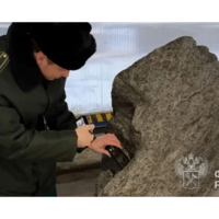 Ia para o Reino Unido como 'enfeite de jardim', mas vale R$24 milhões: Rússia intercepta tesouro espacial de 4 bilhões de anos e 2,8 toneladas 