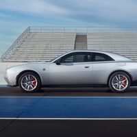 El muscle-car eléctrico de Dodge ya está aquí: el Charger Daytona EV tiene hasta 670 hp y una alternativa para que no extrañes (tanto) al V8