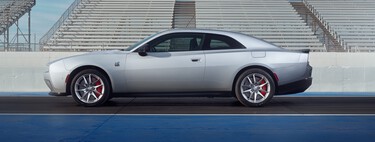 El muscle-car eléctrico de Dodge ya está aquí: el Charger Daytona EV tiene hasta 670 hp y una alternativa para que no extrañes (tanto) al V8