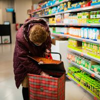 Vuelven los carritos de la compra: este con ruedas todoterreno, asiento y tejido térmico es toda una ganga 