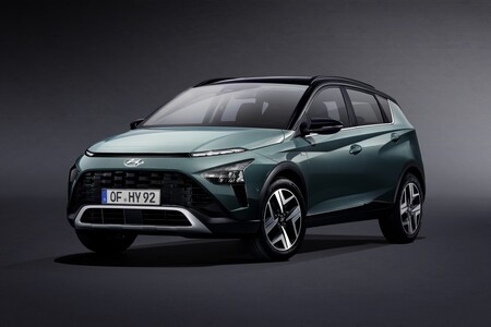 Nuevo Hyundai Bayon: el hermano 'barato' del Kona es un B-SUV mild hybrid aderezado con mucha tecnología de asistencia