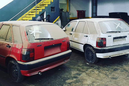 Descubren abandonados durante 30 años varios Fiat, Alfa Romeo y Peugeot nuevos sin matricular